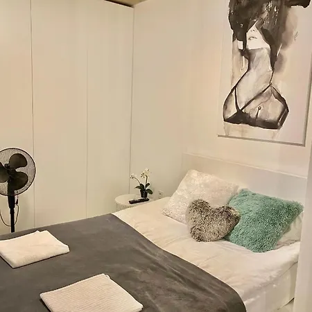Apartment Old-town Apt - Office & Fast Wifi *