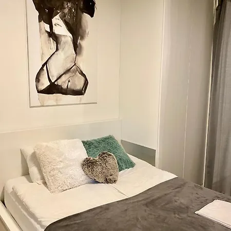 Old-town Apt - Office & Fast Wifi Apartment Kaunas
